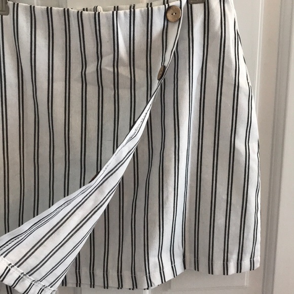 Striped Single Breasted Skirt Size Small - Picture 4 of 5